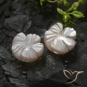Shop natural 4.73ct 非常に薄い茶色 ムーンストーン gems, フラワーカット, from インド at GemSelect. In stock, global shipping!