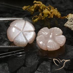 Shop natural 10.47ct 非常に薄い茶色 ムーンストーン gems, フラワーカット, from インド at GemSelect. In stock, global shipping!