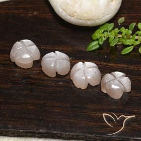 Shop natural 5.37ct 非常に薄い茶色 ムーンストーン gems, フラワーカット, from インド at GemSelect. In stock, global shipping!