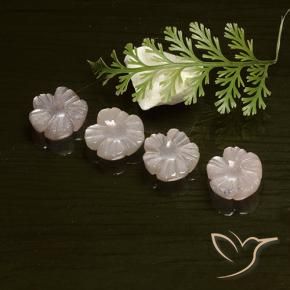 Shop natural 7.08ct ライトオレンジ ムーンストーン gems, フラワーカット, from インド at GemSelect. In stock, global shipping!