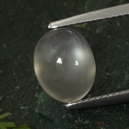 3.50カラットの天然非常に薄い灰色ムーンストーン（10.1×8.1 mm・オーバルカット）