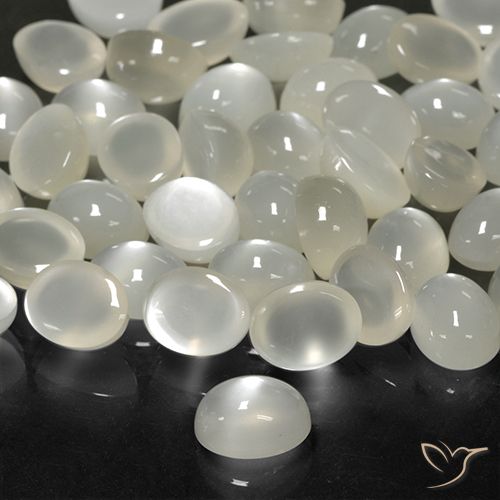 2.14ct 天然 クリームホワイト ムーンストーン, 楕円形, 半透明