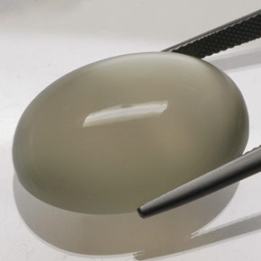 41.03カラットの天然クリーム色ムーンストーン、オーバルカット、透明