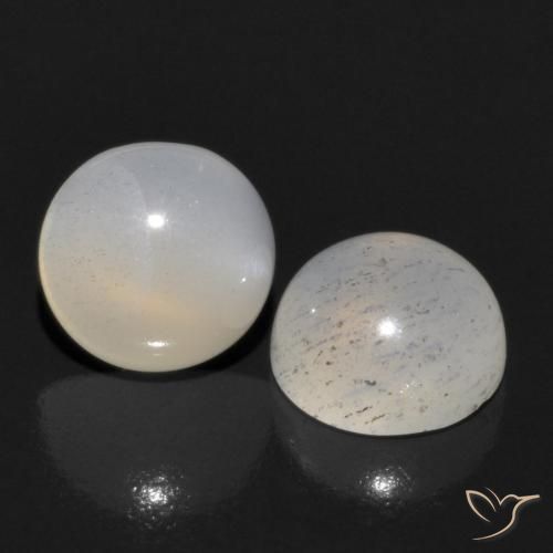 Shop natural 1.14ct ミディアム薄いブラウン ムーンストーン gems, ラウンド, from インド at GemSelect. In stock, global shipping!