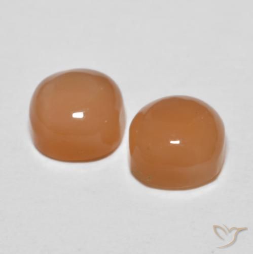 Shop natural 2.25ct カンタロープオレンジ ムーンストーン gems, クッション, from インド at GemSelect. In stock, global shipping!