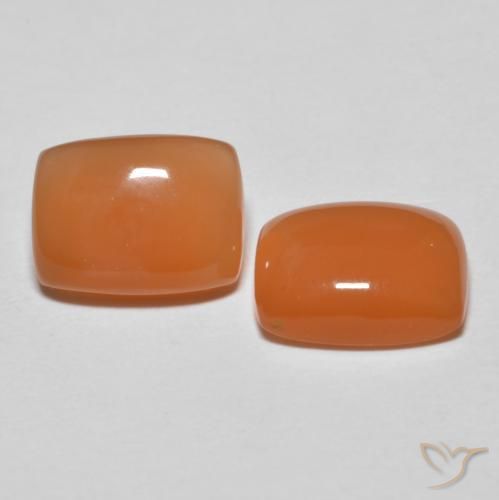 Shop natural 2.60ct ミディアムオレンジ ムーンストーン gems, クッション, from インド at GemSelect. In stock, global shipping!