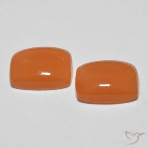 Shop natural 2.60ct ミディアムオレンジ ムーンストーン gems, クッション, from インド at GemSelect. In stock, global shipping!
