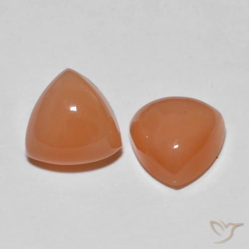 Shop natural 4.02ct 薄い赤みがかったオレンジ ムーンストーン gems, トリリオン, from インド at GemSelect. In stock, global shipping!