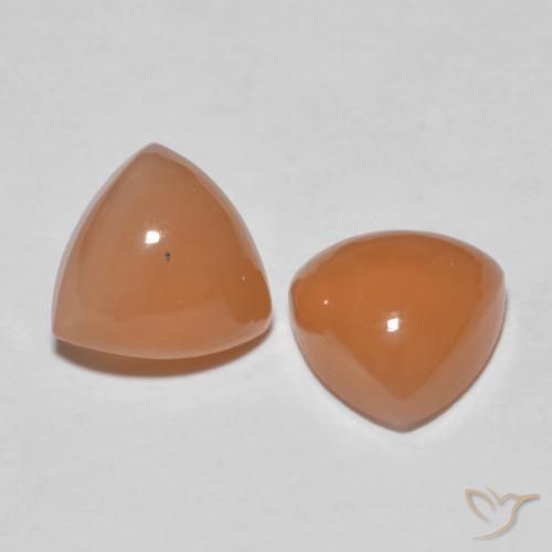 Shop natural 4.08ct ライトオレンジ ムーンストーン gems, トリリオン, from インド at GemSelect. In stock, global shipping!