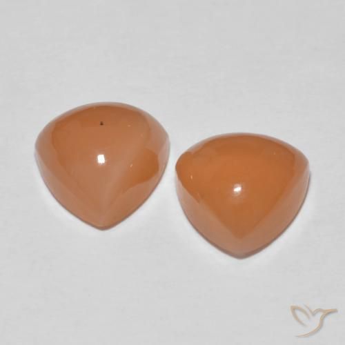 Shop natural 4.08ct ライトオレンジ ムーンストーン gems, トリリオン, from インド at GemSelect. In stock, global shipping!