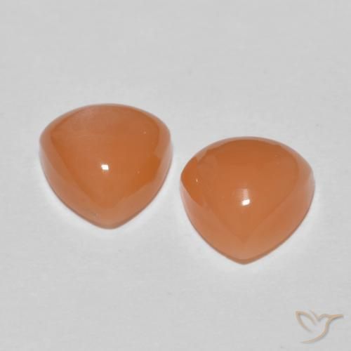 Shop natural 3.74ct ライトオレンジ ムーンストーン gems, トリリオン, from インド at GemSelect. In stock, global shipping!