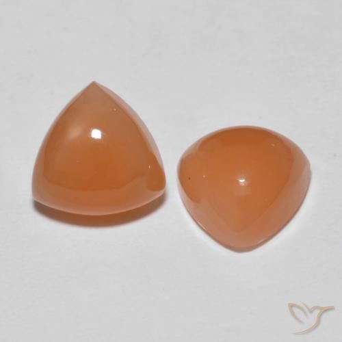 Shop natural 4.08ct ライトオレンジ ムーンストーン gems, トリリオン, from インド at GemSelect. In stock, global shipping!