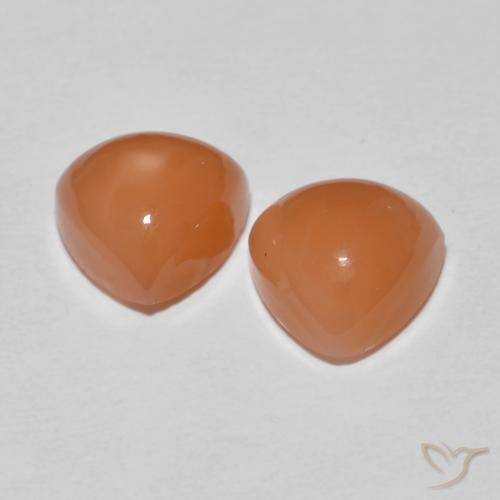 Shop natural 4.08ct ライトオレンジ ムーンストーン gems, トリリオン, from インド at GemSelect. In stock, global shipping!