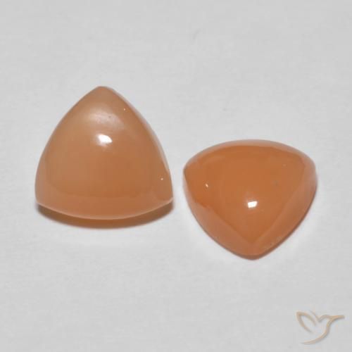 Shop natural 3.36ct 薄い赤みがかったオレンジ ムーンストーン gems, トリリオン, from インド at GemSelect. In stock, global shipping!