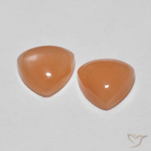 Shop natural 3.36ct 薄い赤みがかったオレンジ ムーンストーン gems, トリリオン, from インド at GemSelect. In stock, global shipping!