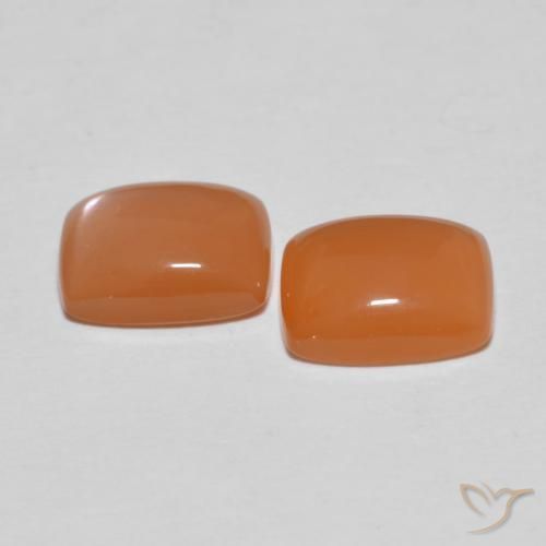 Shop natural 2.66ct ライトオレンジ ムーンストーン gems, クッション, from インド at GemSelect. In stock, global shipping!
