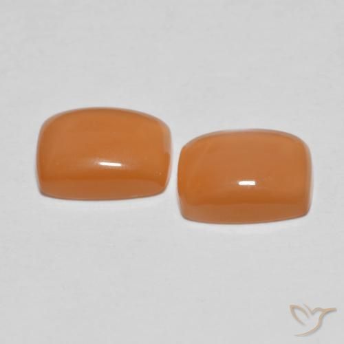 Shop natural 2.68ct Medium Light-Orange ムーンストーン gems, クッション, from インド at GemSelect. In stock, global shipping!