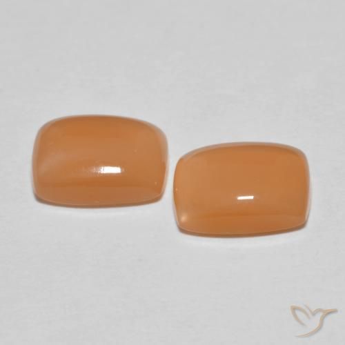 Shop natural 2.83ct ピーチオレンジ ムーンストーン gems, クッション, from インド at GemSelect. In stock, global shipping!
