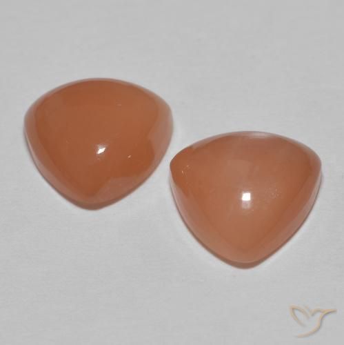 Shop natural 3.21ct 濃いピーチ ムーンストーン gems, トリリオン, from インド at GemSelect. In stock, global shipping!