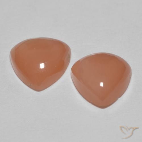 Shop natural 3.23ct 濃いピーチ ムーンストーン gems, トリリオン, from インド at GemSelect. In stock, global shipping!