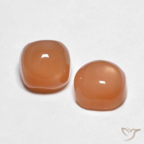 Shop natural 2.40ct ウォームアプリコットオレンジ ムーンストーン gems, クッション, from インド at GemSelect. In stock, global shipping!