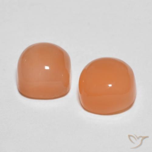 Shop natural 3.97ct ミディアムオレンジ ムーンストーン gems, クッション, from インド at GemSelect. In stock, global shipping!