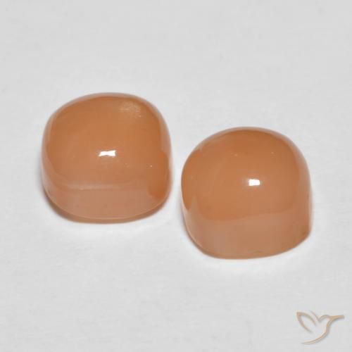 Shop natural 3.98ct カンタロープオレンジ ムーンストーン gems, クッション, from インド at GemSelect. In stock, global shipping!