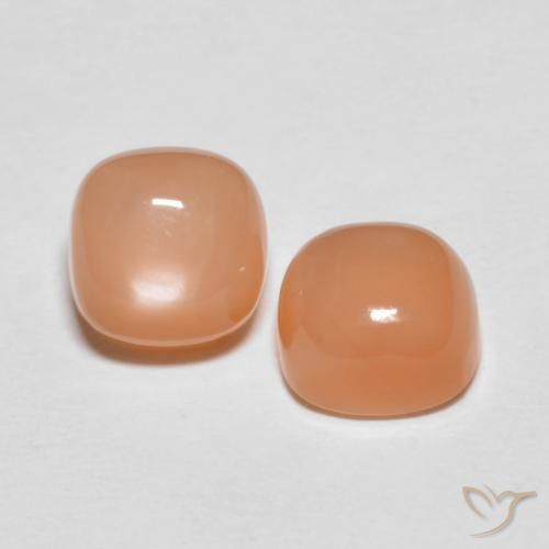 Shop natural 3.52ct ミディアムオレンジ ムーンストーン gems, クッション, from インド at GemSelect. In stock, global shipping!