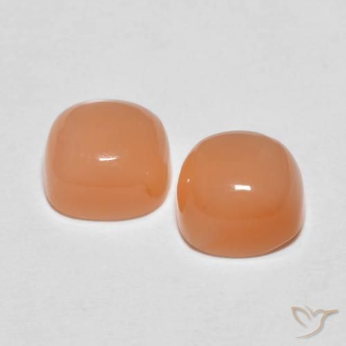 Shop natural 3.52ct ミディアムオレンジ ムーンストーン gems, クッション, from インド at GemSelect. In stock, global shipping!