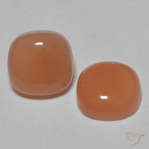Shop natural 2.49ct 薄い赤みがかったオレンジ ムーンストーン gems, クッション, from インド at GemSelect. In stock, global shipping!