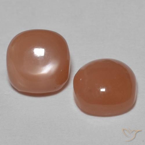 Shop natural 1.82ct ミディアムオレンジ ムーンストーン gems, クッション, from インド at GemSelect. In stock, global shipping!