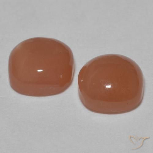 Shop natural 1.82ct ミディアムオレンジ ムーンストーン gems, クッション, from インド at GemSelect. In stock, global shipping!