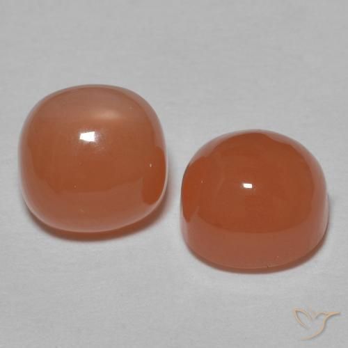 Shop natural 2.32ct ディープオレンジ ムーンストーン gems, クッション, from インド at GemSelect. In stock, global shipping!