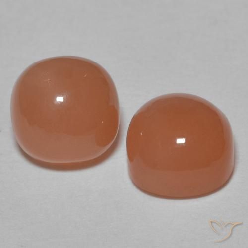 Shop natural 2.29ct サイダーオレンジ ムーンストーン gems, クッション, from インド at GemSelect. In stock, global shipping!