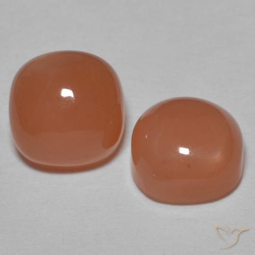 Shop natural 2.19ct 濃いピーチ ムーンストーン gems, クッション, from インド at GemSelect. In stock, global shipping!