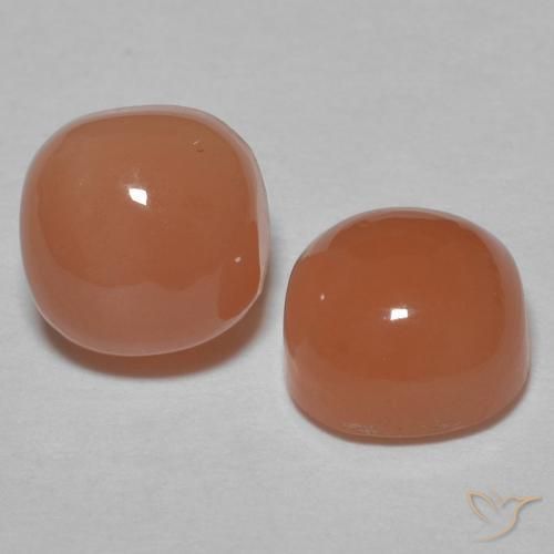 Shop natural 2.41ct ブラウンピーチ ムーンストーン gems, クッション, from インド at GemSelect. In stock, global shipping!