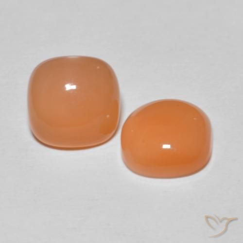 Shop natural 3.53ct 薄い赤みがかったオレンジ ムーンストーン gems, クッション, from インド at GemSelect. In stock, global shipping!