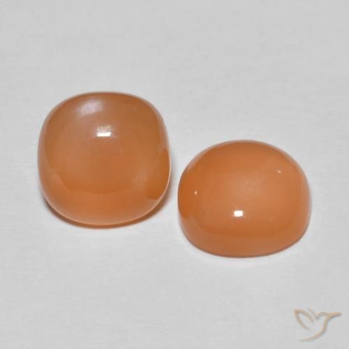 Shop natural 3.69ct ライトオレンジ ムーンストーン gems, クッション, from インド at GemSelect. In stock, global shipping!