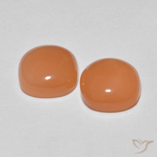 Shop natural 4.07ct ライトオレンジ ムーンストーン gems, クッション, from インド at GemSelect. In stock, global shipping!