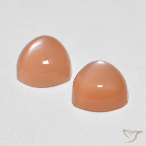 Shop natural 1.83ct カンタロープオレンジ ムーンストーン gems, トリリオン, from インド at GemSelect. In stock, global shipping!