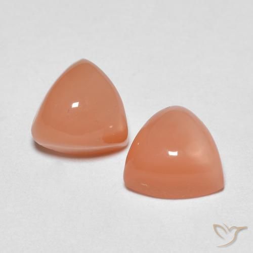 Shop natural 1.98ct ミディアムオレンジ ムーンストーン gems, トリリオン, from インド at GemSelect. In stock, global shipping!