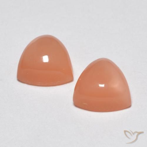 Shop natural 1.98ct ミディアムオレンジ ムーンストーン gems, トリリオン, from インド at GemSelect. In stock, global shipping!