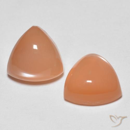 Shop natural 4.09ct カンタロープオレンジ ムーンストーン gems, トリリオン, from インド at GemSelect. In stock, global shipping!