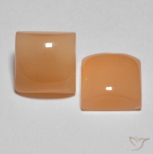 Shop natural 3.90ct ピーチオレンジ ムーンストーン gems, 四角形, from インド at GemSelect. In stock, global shipping!