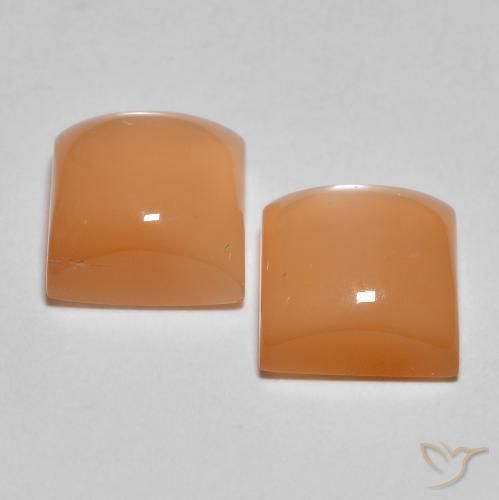 Shop natural 4.38ct ピーチオレンジ ムーンストーン gems, 四角形, from インド at GemSelect. In stock, global shipping!