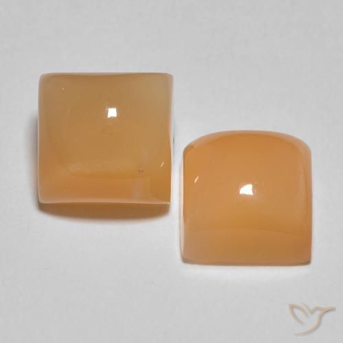 Shop natural 4.58ct Medium Light-Orange ムーンストーン gems, 四角形, from インド at GemSelect. In stock, global shipping!