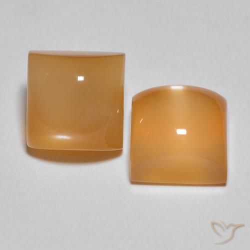 Shop natural 5.33ct オレンジクリーム ムーンストーン gems, 四角形, from インド at GemSelect. In stock, global shipping!