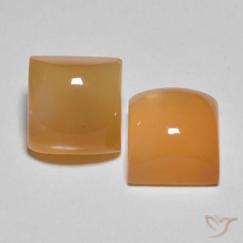 Shop natural 5.31ct オレンジクリーム ムーンストーン gems, 四角形, from インド at GemSelect. In stock, global shipping!