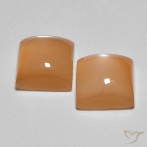 Shop natural 3.99ct ピーチオレンジ ムーンストーン gems, 四角形, from インド at GemSelect. In stock, global shipping!
