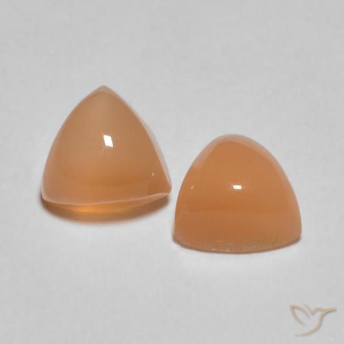 Shop natural 1.25ct カンタロープオレンジ ムーンストーン gems, トリリオン, from インド at GemSelect. In stock, global shipping!